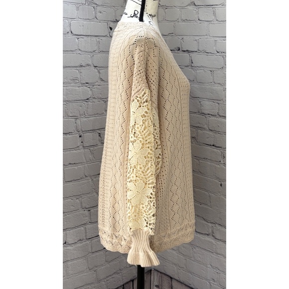 AlvaQ Women’s Cream Crochet Lace Sweater (Size XL) - Picture 2 of 9